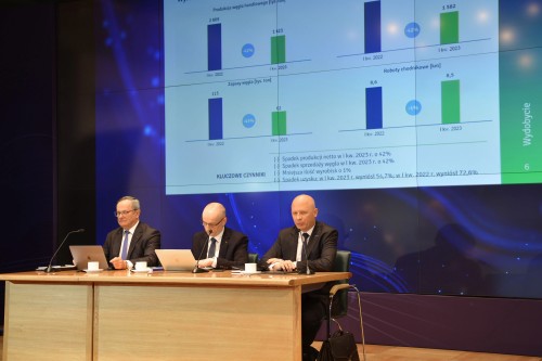 ENE_7868.JPG ENE_7868.JPG